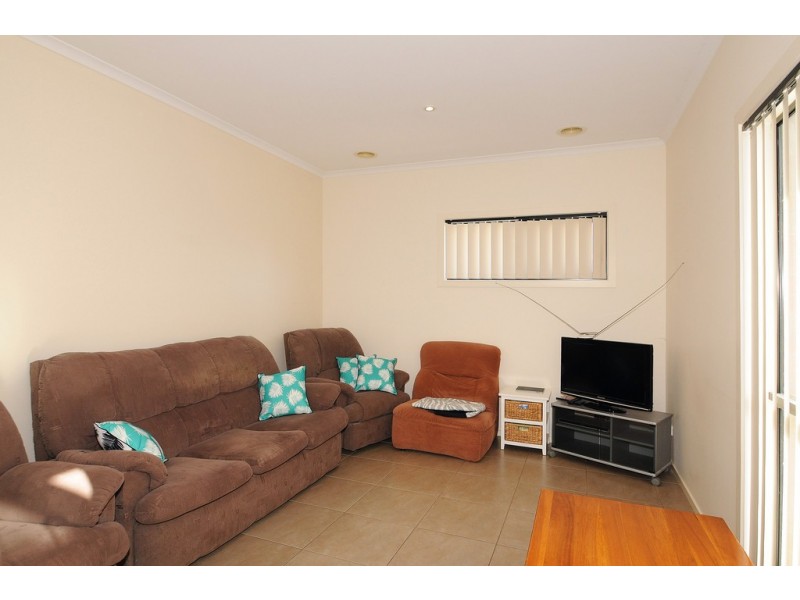 1/244 McCormicks Road, Skye VIC 3977