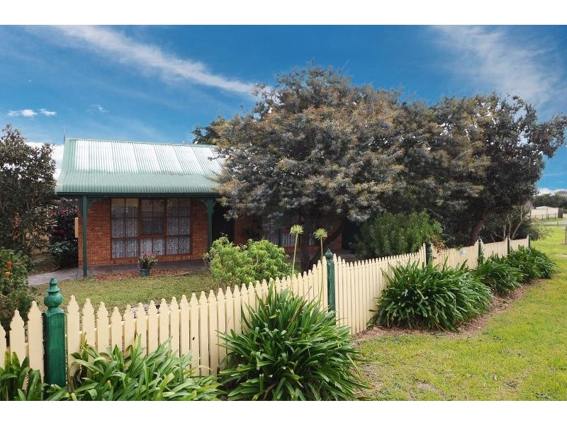 11 Tyas Place, Carrum Downs VIC 3201