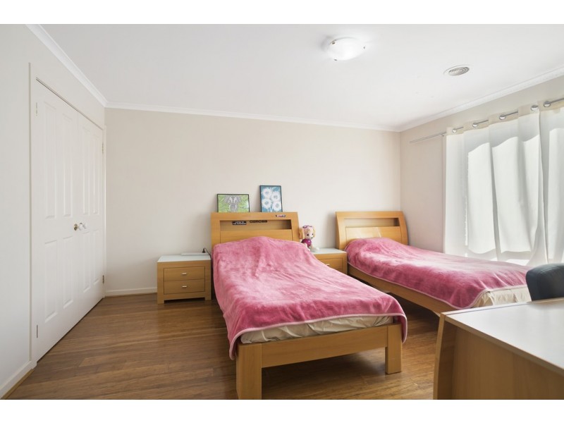 7 Edinburgh Drive, Skye VIC 3977