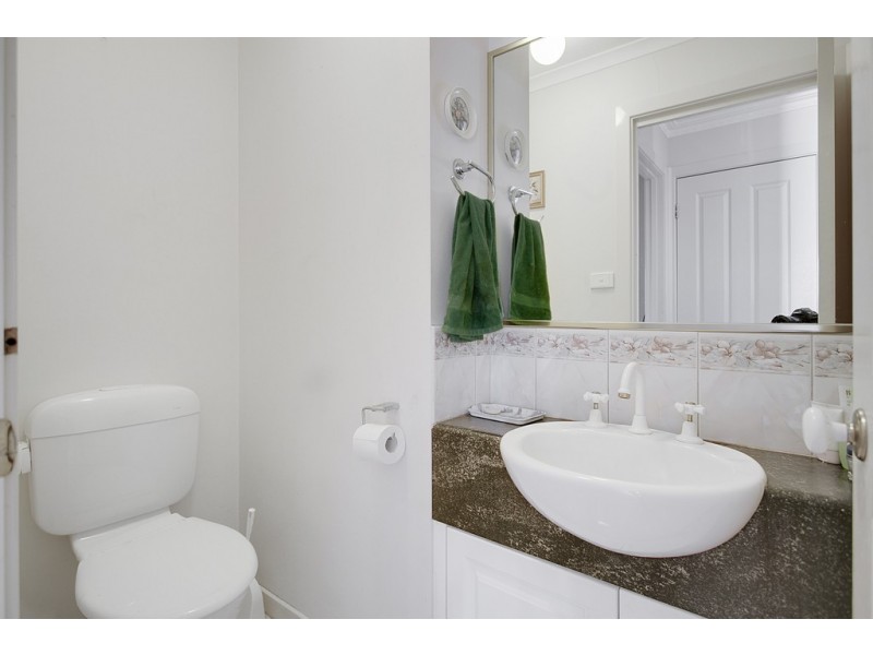 7 Edinburgh Drive, Skye VIC 3977