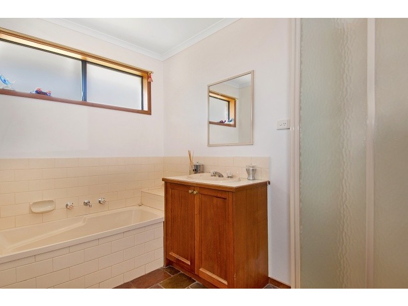 22 Parkdale Drive, Carrum Downs VIC 3201