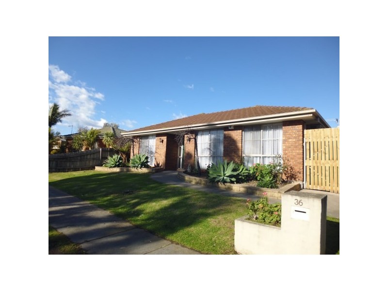 36 Herbert Road, Carrum Downs VIC 3201