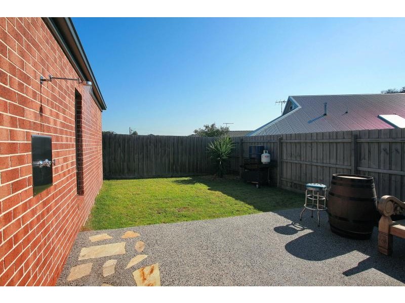 6 Bawden Street, Carrum Downs VIC 3201