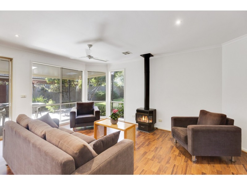 14 Stefans Court, Skye VIC 3977