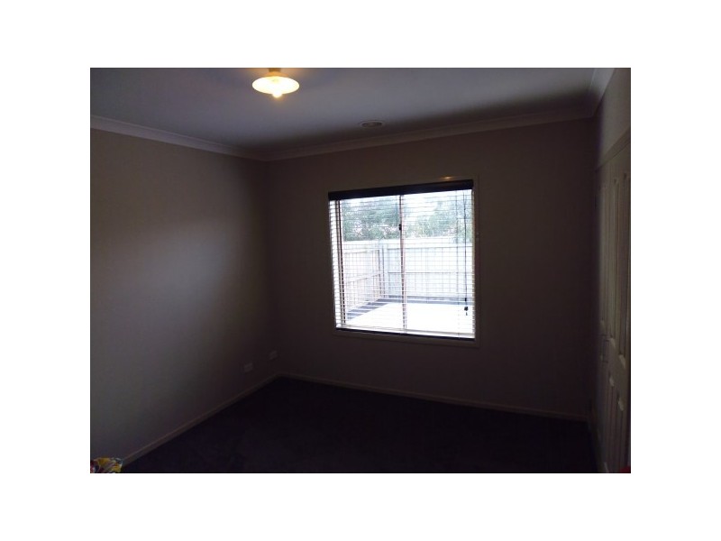 6 Paradise Way, Skye VIC 3977