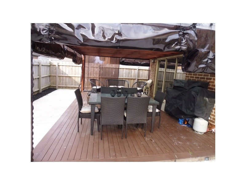 6 Paradise Way, Skye VIC 3977