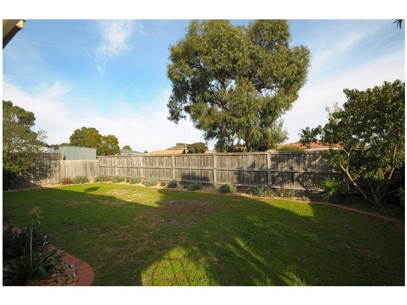 5 Delatite Way, Skye VIC 3977
