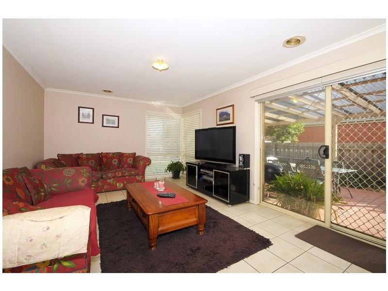 5 Delatite Way, Skye VIC 3977