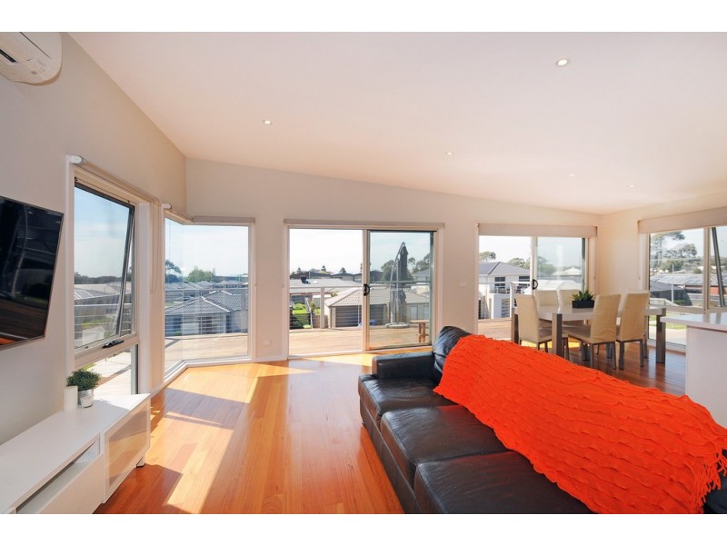 10 St Anthony Court, Carrum Downs VIC 3201