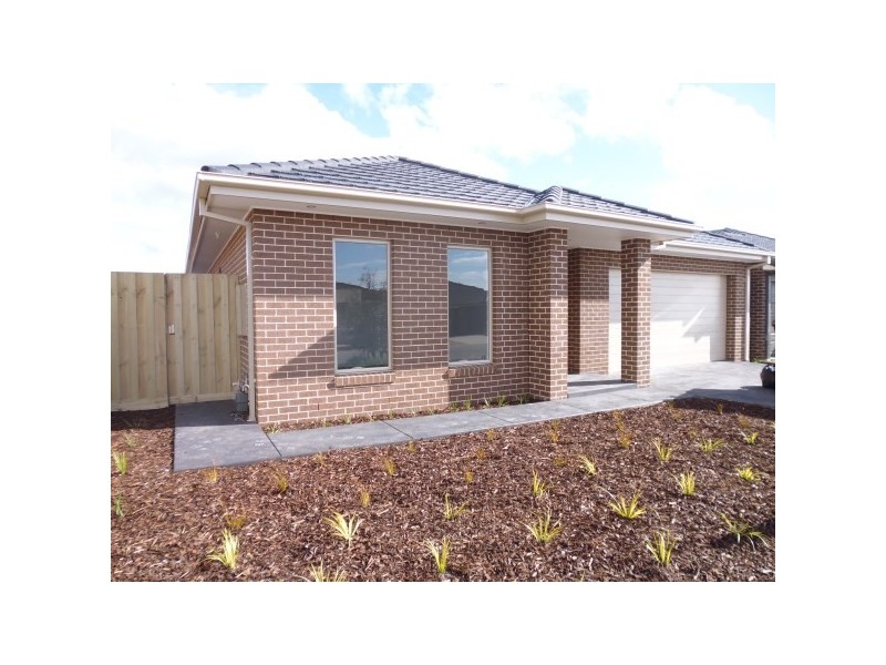 3 Paradise Way, Skye VIC 3977