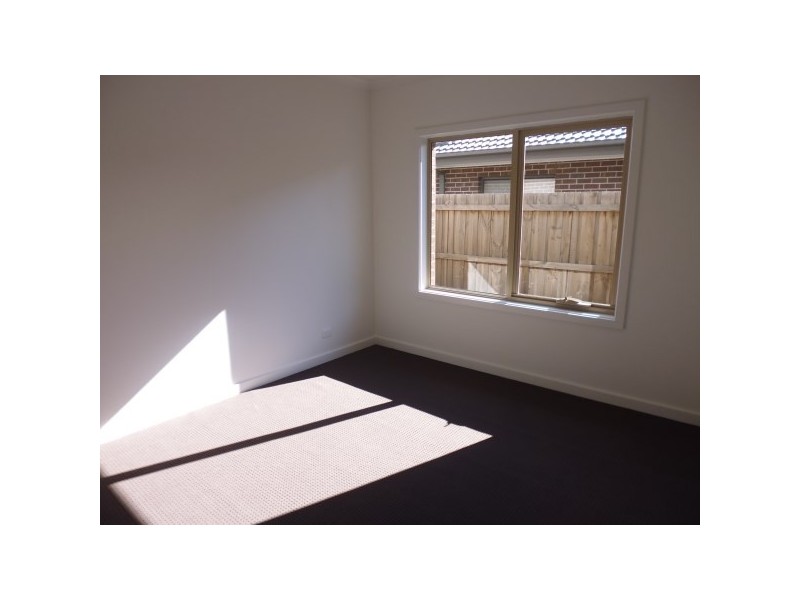 3 Paradise Way, Skye VIC 3977