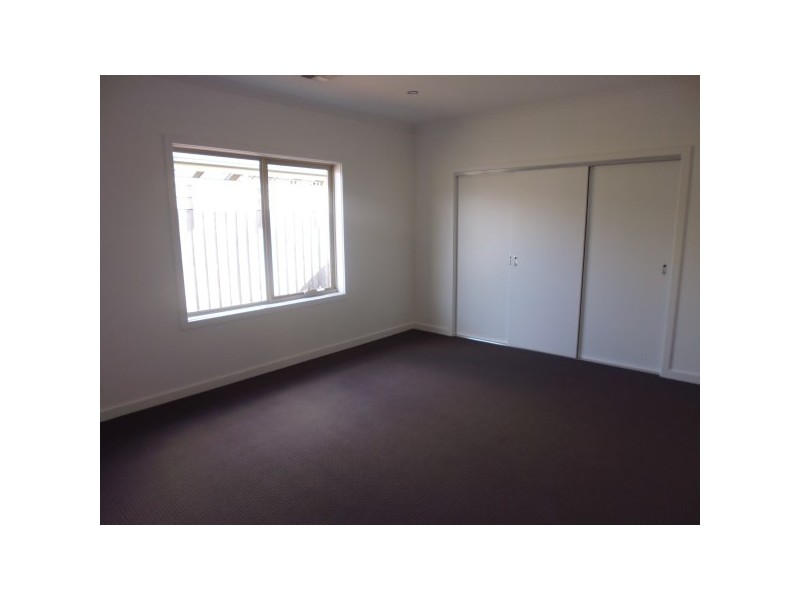 3 Paradise Way, Skye VIC 3977