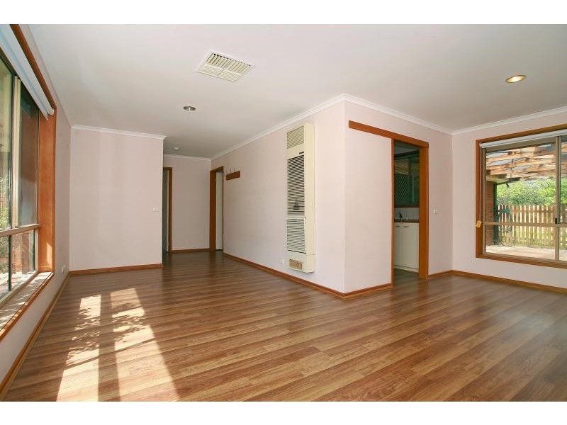 8 St Agnes Court, Carrum Downs VIC 3201