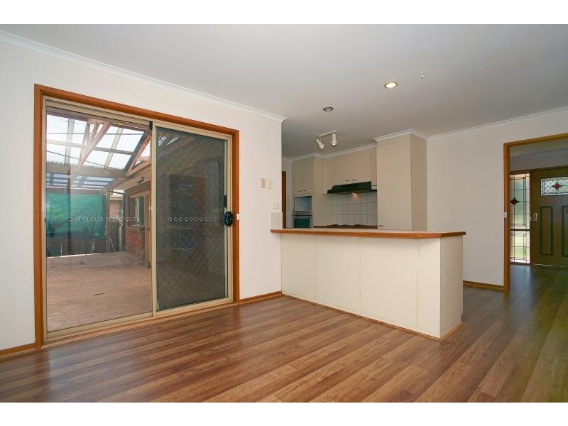 8 St Agnes Court, Carrum Downs VIC 3201