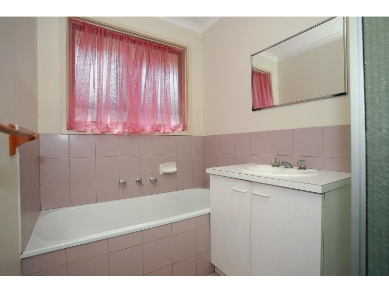 2 Hawthorn Court, Carrum Downs VIC 3201