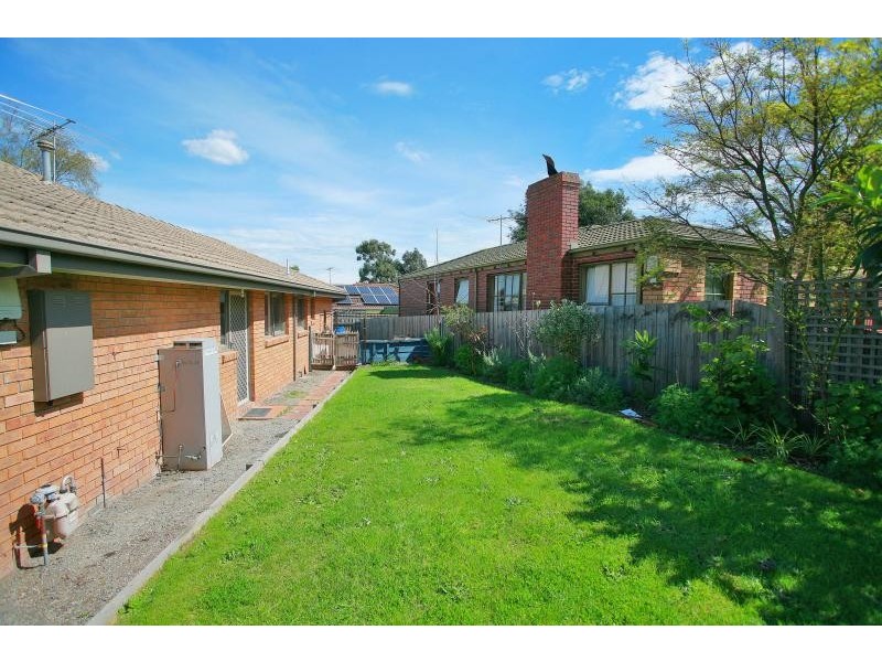 2 Hawthorn Court, Carrum Downs VIC 3201