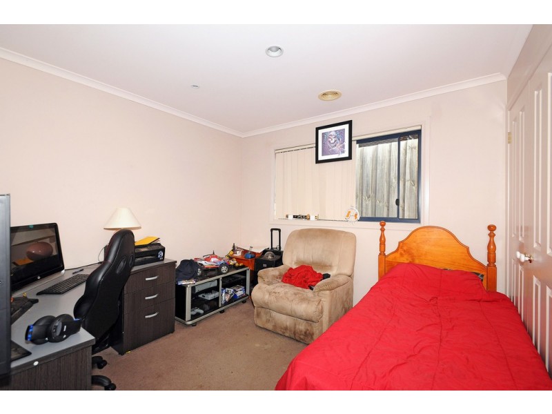 16 Clancy Crescent, Carrum Downs VIC 3201