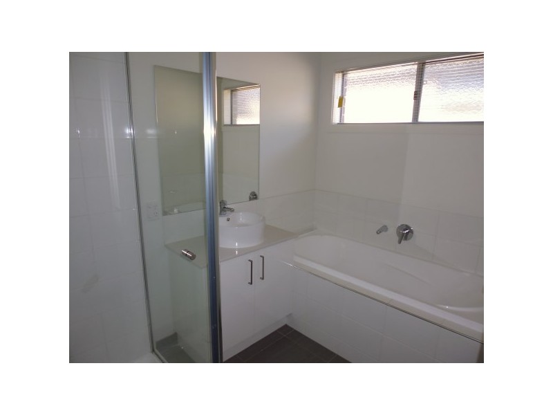 13 Blossom Way, Carrum Downs VIC 3201