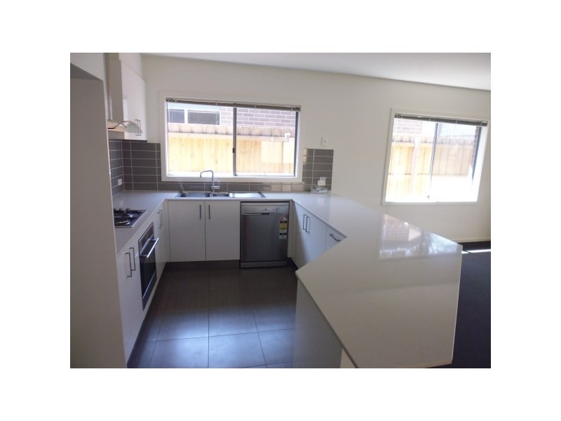 13 Blossom Way, Carrum Downs VIC 3201