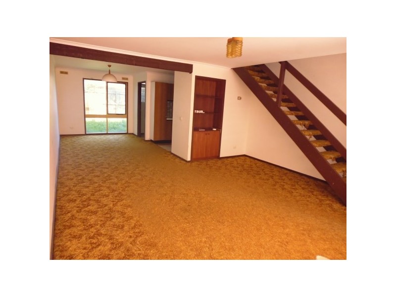 24 Bardoel Court, Chelsea VIC 3196