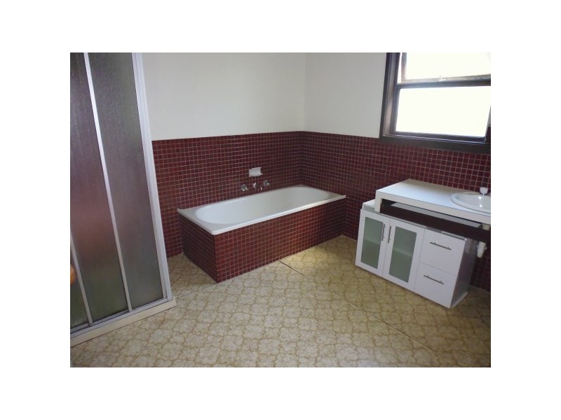 24 Bardoel Court, Chelsea VIC 3196