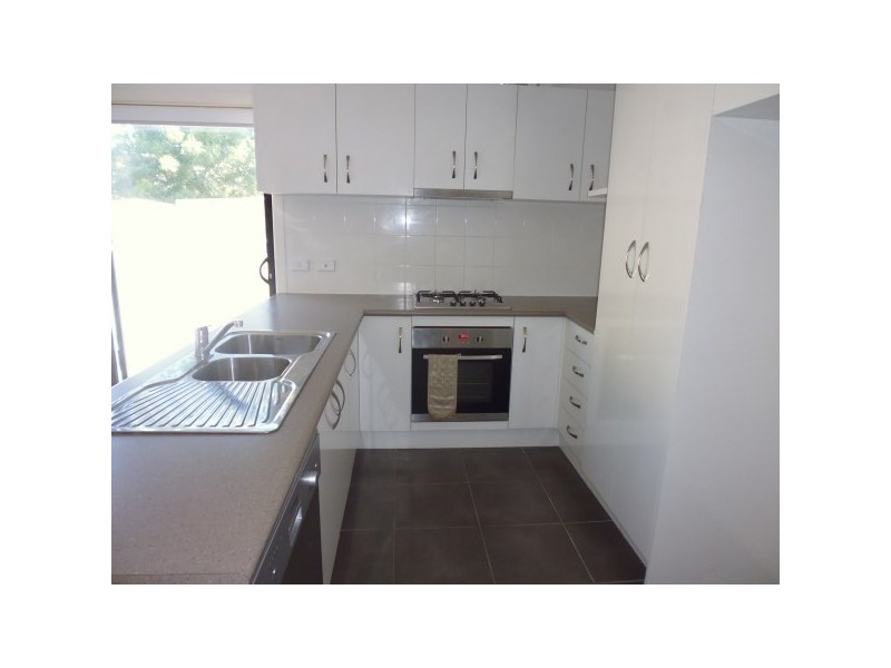 2/200A North Road, Langwarrin VIC 3910