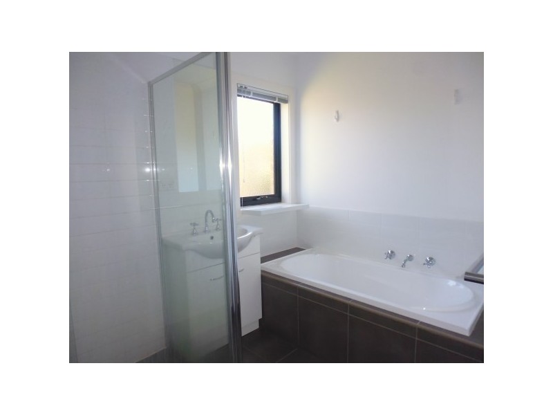 2/200A North Road, Langwarrin VIC 3910