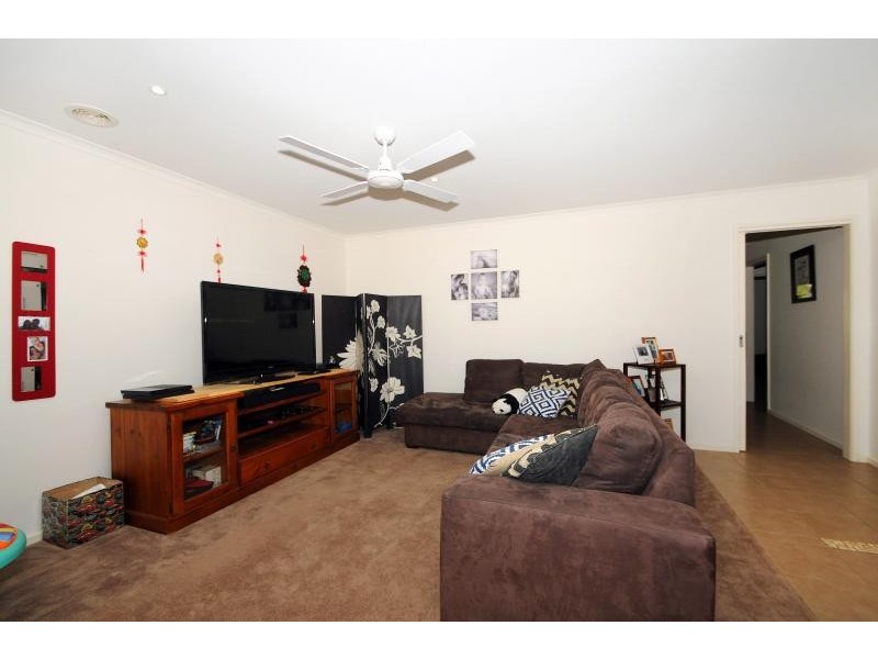 34 Elisa Place, Hastings VIC 3915