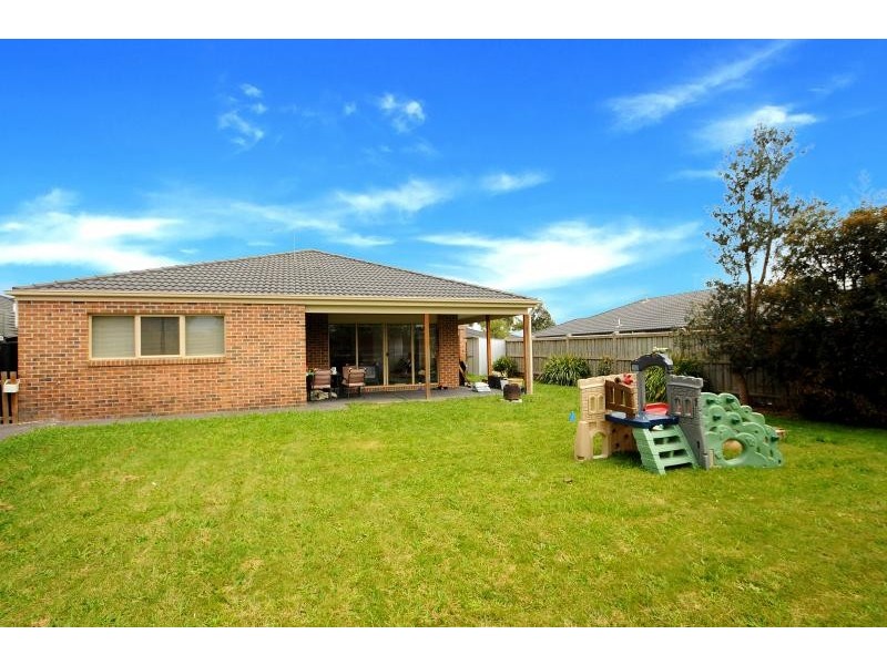 34 Elisa Place, Hastings VIC 3915