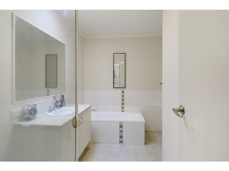 6/10 Hall Road, Carrum Downs VIC 3201