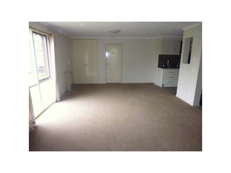 7 Dorchester Crescent, Carrum Downs VIC 3201