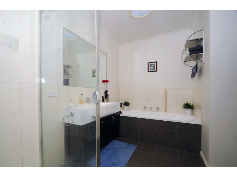 1/1 Brunnings Road, Carrum Downs VIC 3201