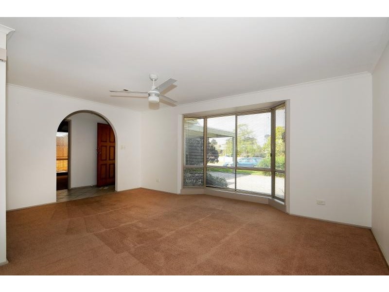 11 Streeton Court, Skye VIC 3977