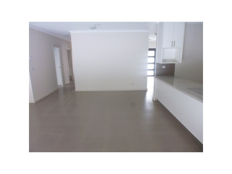 3/6 Fairfield Street, Cranbourne VIC 3977