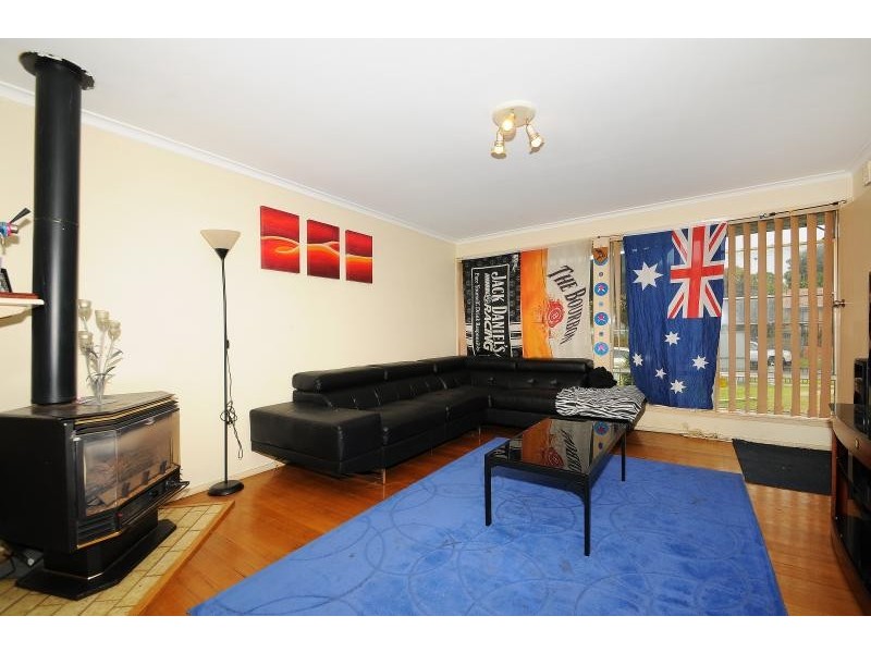 13 Bursaria Crescent, Frankston North VIC 3200