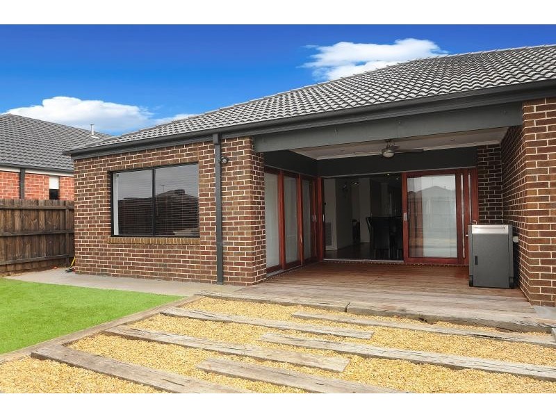 67 Malua Circuit, Sandhurst VIC 3977