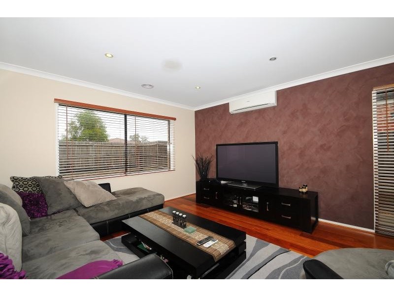 67 Malua Circuit, Sandhurst VIC 3977