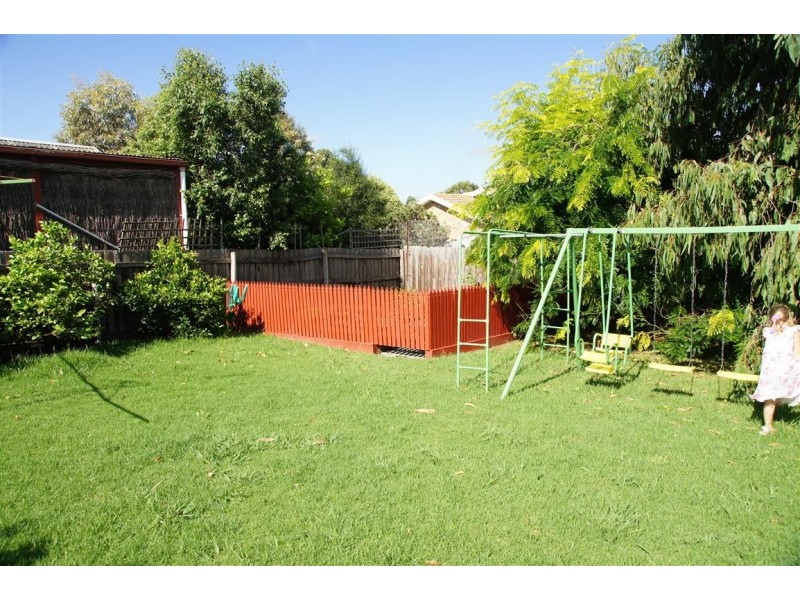 18 Pimmys Court, Skye VIC 3977