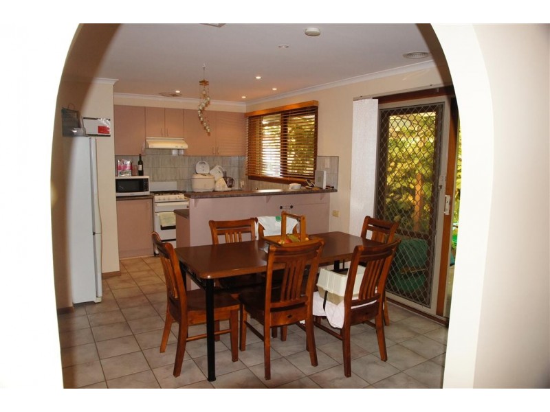 18 Pimmys Court, Skye VIC 3977