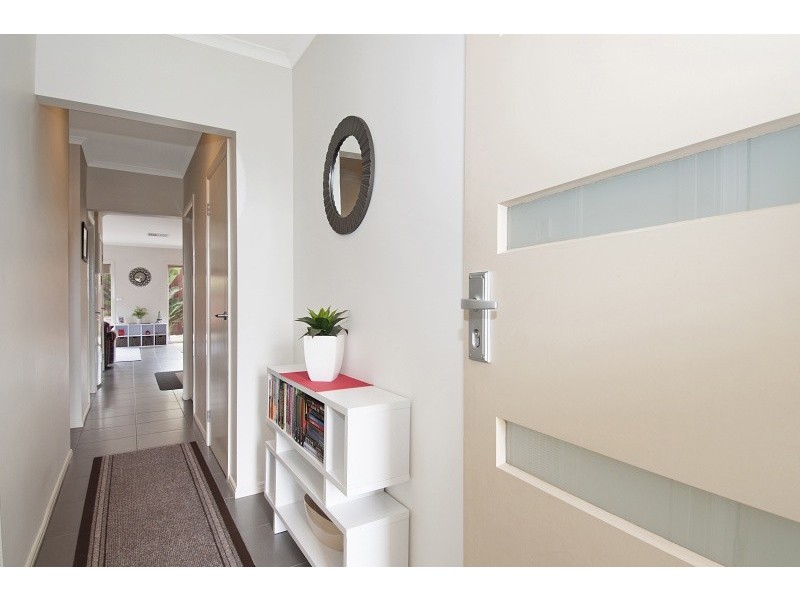 26 Pinewood Drive, Carrum Downs VIC 3201