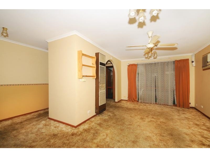 16 Greenwood Drive, Carrum Downs VIC 3201