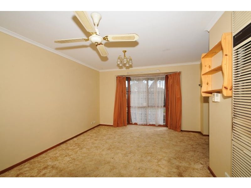 16 Greenwood Drive, Carrum Downs VIC 3201