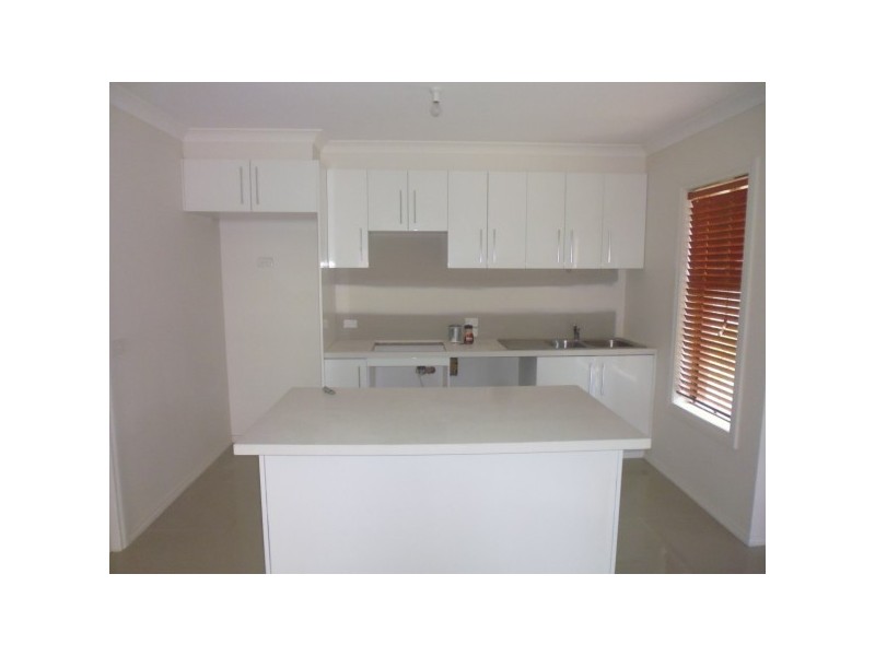10-12 Innes Court, Berwick VIC 3806