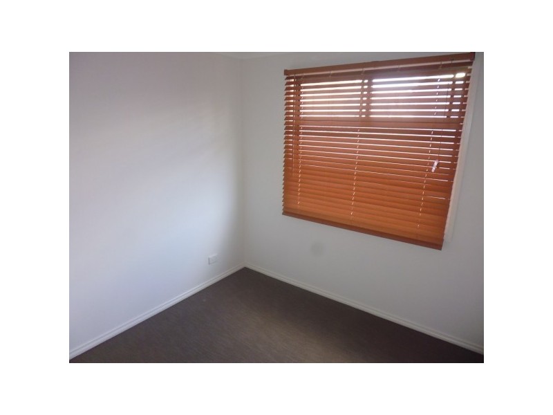 10-12 Innes Court, Berwick VIC 3806