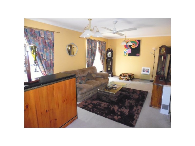 18 Partridge Crescent, Carrum Downs VIC 3201