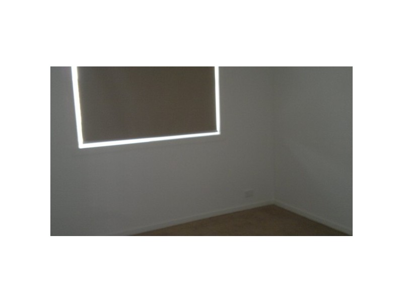 17 Serene Way, Clyde North VIC 3978