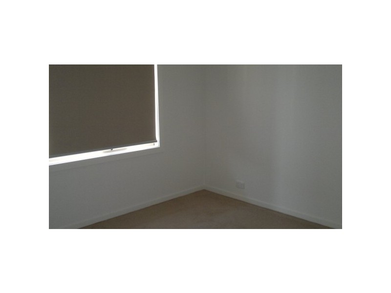 17 Serene Way, Clyde North VIC 3978