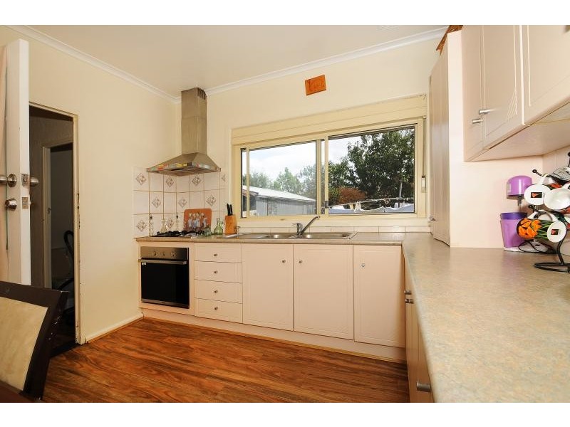 39 Pine Street, Frankston North VIC 3200
