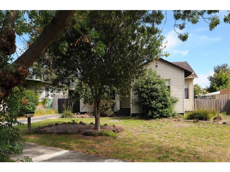 39 Pine Street, Frankston North VIC 3200