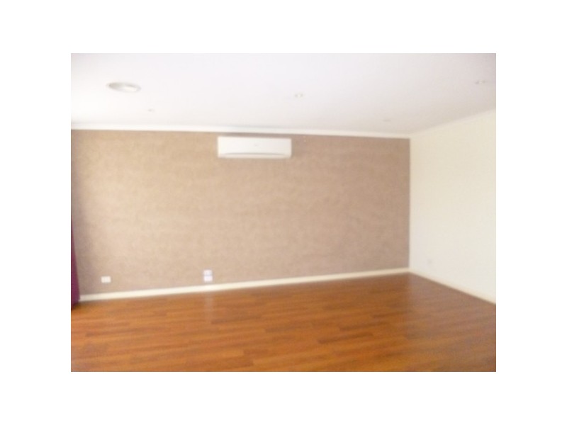 15 Suadd Court, Cranbourne VIC 3977